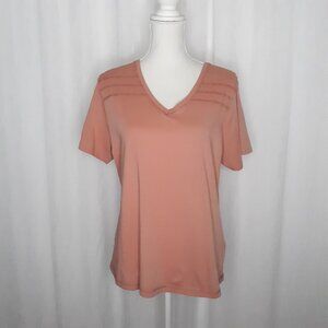 Kuhl Arabella™ V-Neck T-Shirt Stitching Detail